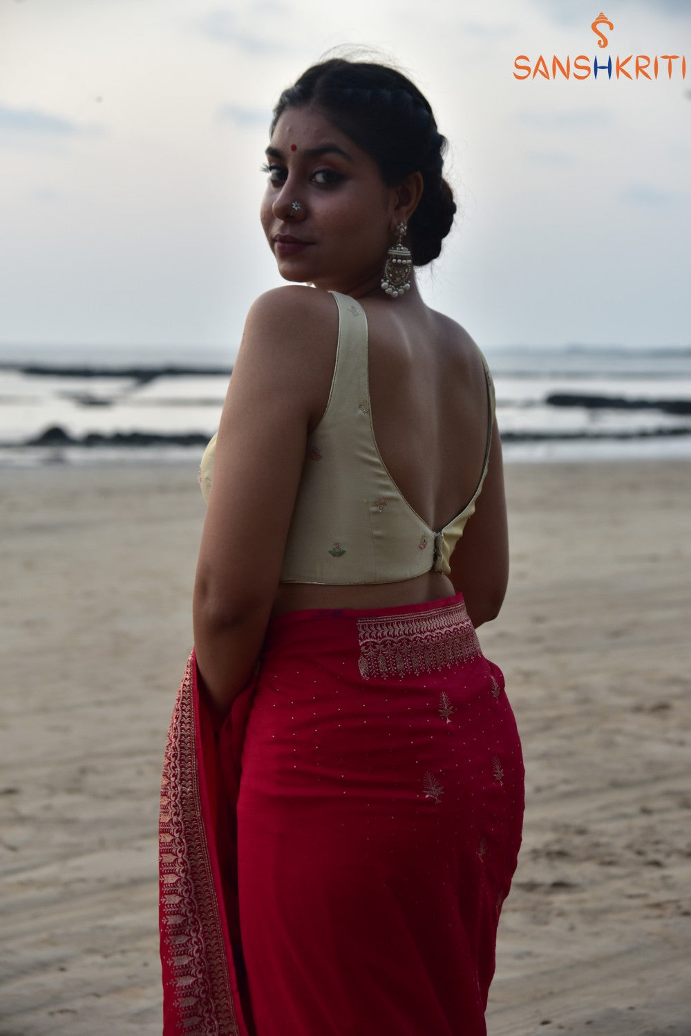 Sleeveless Blouse