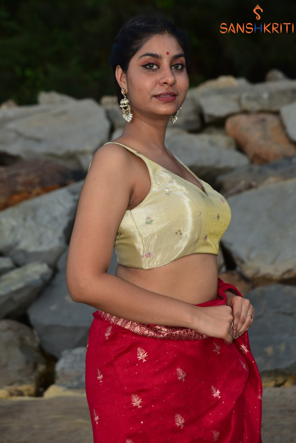 Sleeveless Blouse