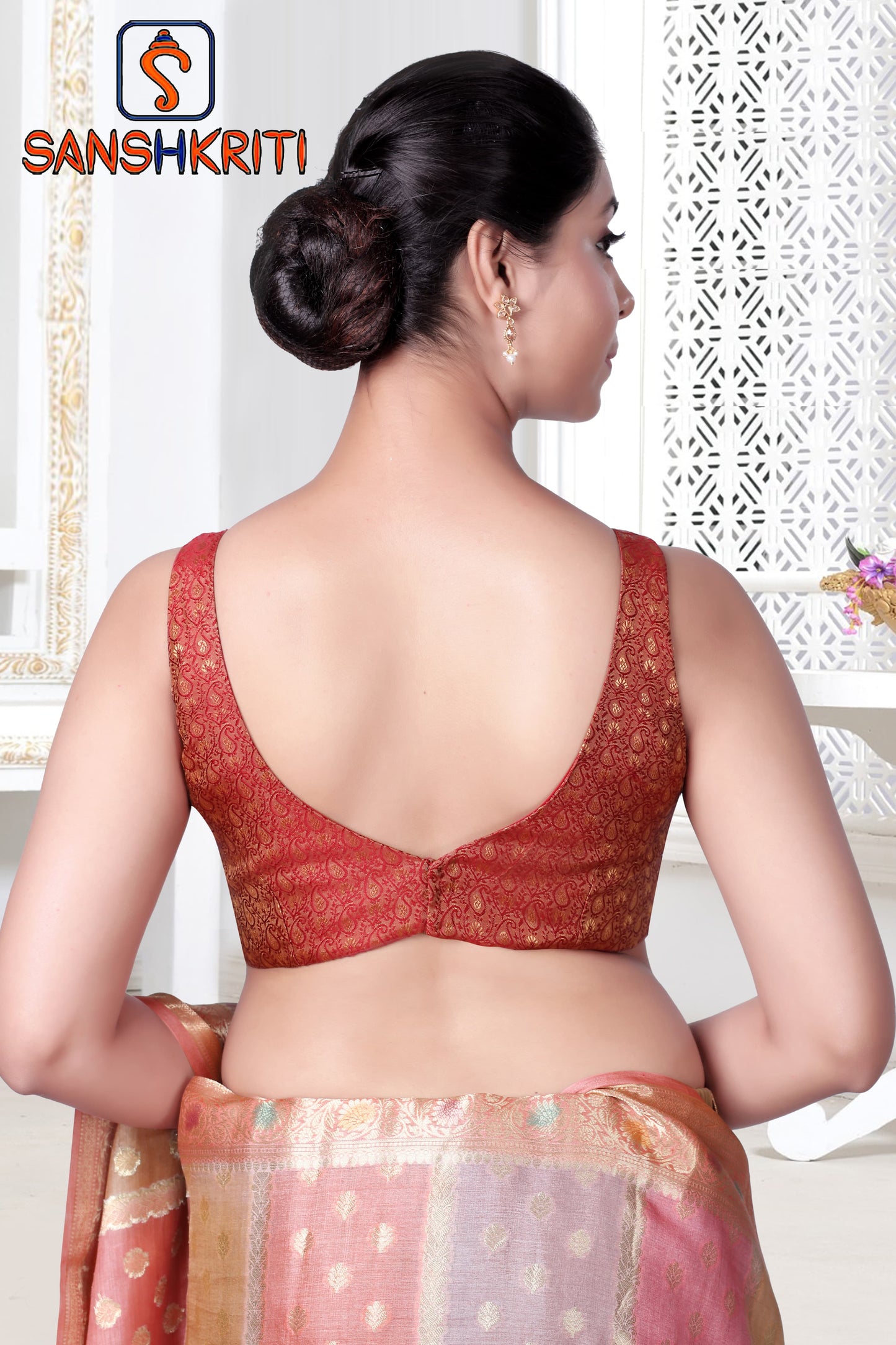 Sleeveless blouse