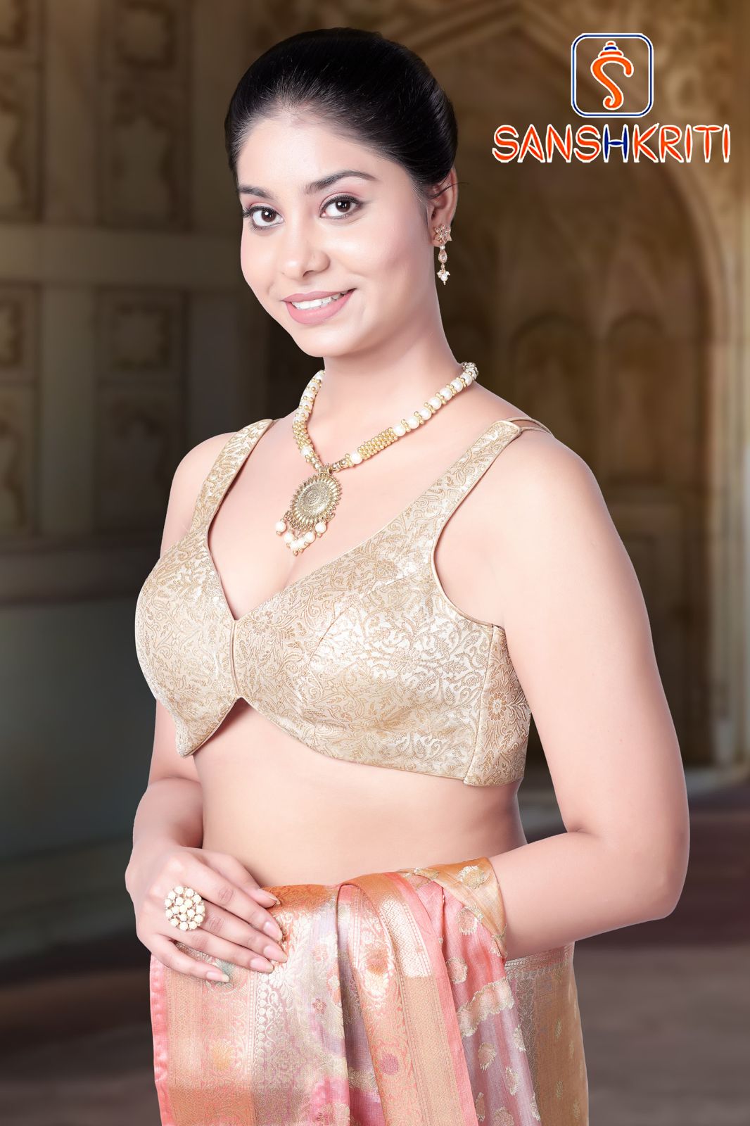 Sleeveless blouse