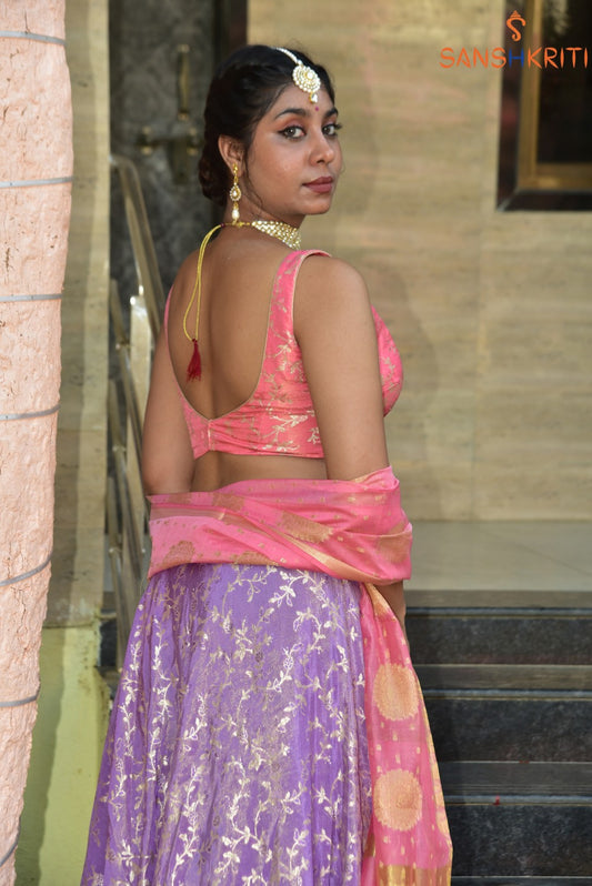 Sleeveless blouse