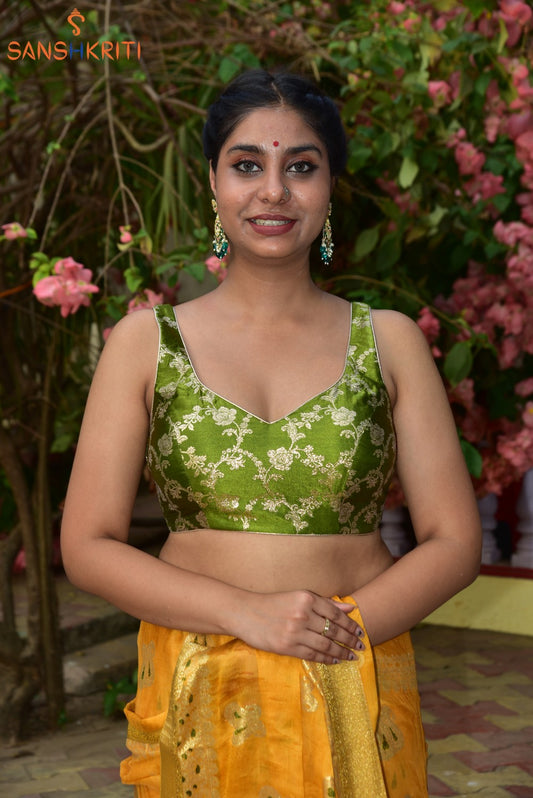 Sleeveless Blouse