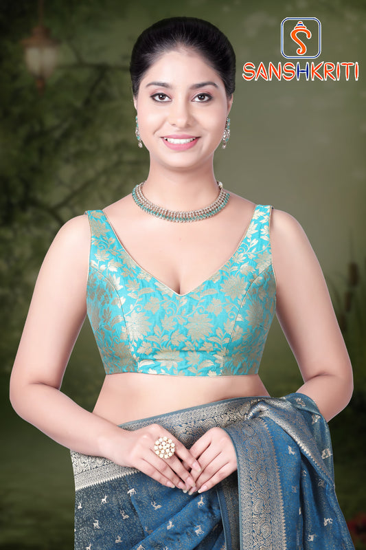 Sleeveless blouse